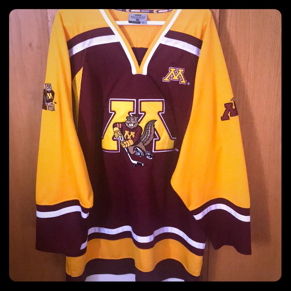 U of MN Gophers hockey jersey